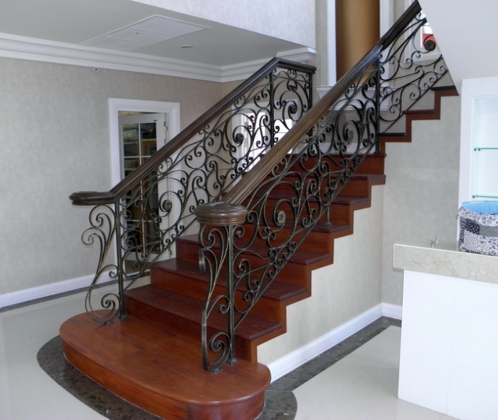Cầu thang sắt mỹ thuật MD303